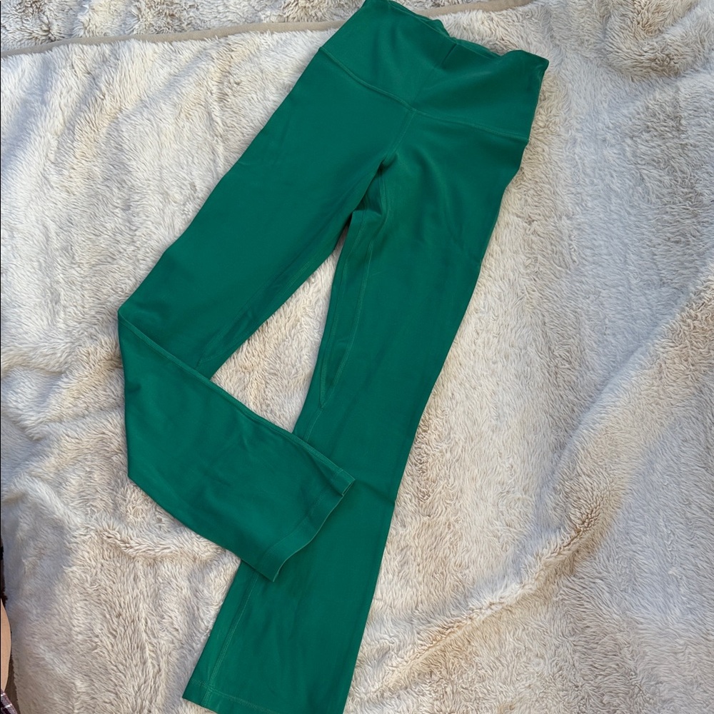 Lululemon High-Waisted flares